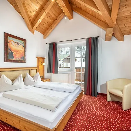 Aparthotel Almschlössl&schrotteralm 4*