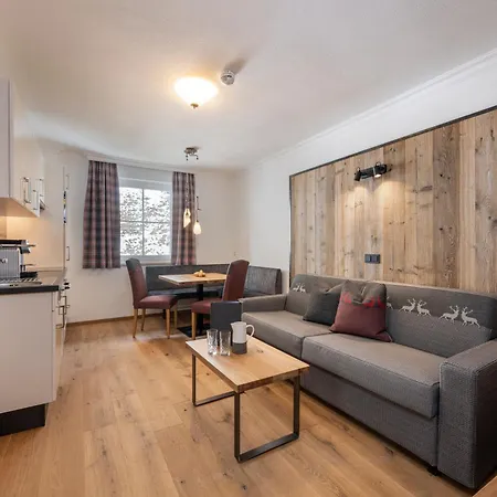 Aparthotel Almschlössl&schrotteralm 4*