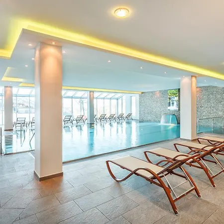 Almschloessl & Schrotteralm 4*