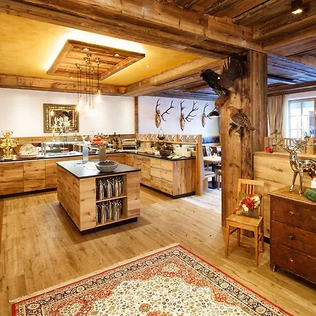 Aparthotel Almschlössl&schrotteralm 4*