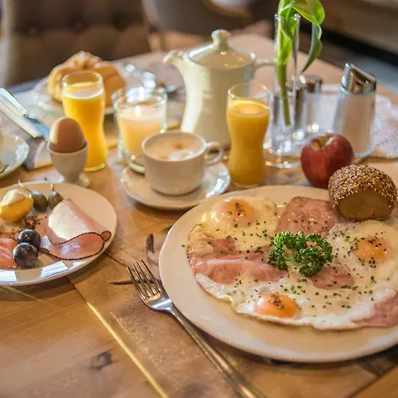 Apart-hotel Almschloessl & Schrotteralm 4*