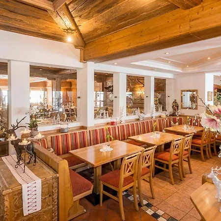 Aparthotel Almschlössl&schrotteralm 4*